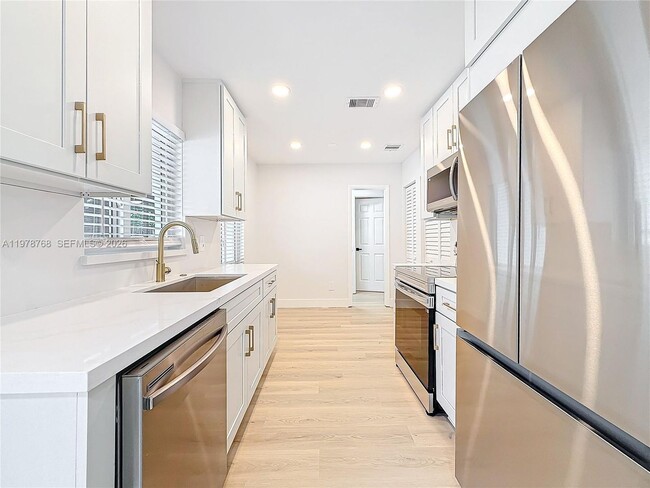 8977 NW 21st Ct in Coral Springs, FL - Building Photo - Building Photo