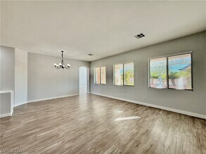 2864 Jamie Rose St in Las Vegas, NV - Foto de edificio - Building Photo