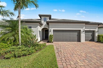 20976 Corkscrew Shores Blvd in Estero, FL - Building Photo - Building Photo