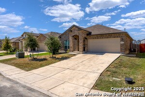 9423 Bracted Sedge in San Antonio, TX - Building Photo - Building Photo