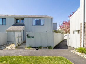 1 Raspberry Ln in Ridgefield, CT - Building Photo - Building Photo