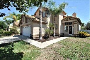 24321 Vía Las Junitas in Murrieta, CA - Building Photo