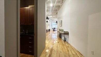 111 Beach St in Boston, MA - Building Photo - Building Photo