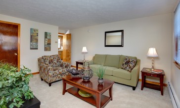 Willowbrook Apartments in Vernon, CT - Building Photo - Interior Photo