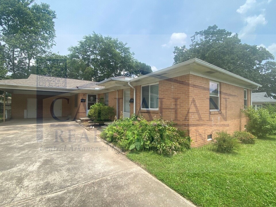 401 West Dr in North Little Rock, AR - Building Photo