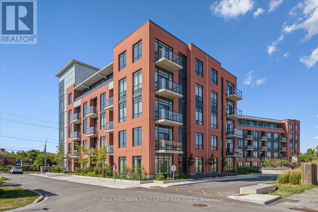 property at 1010-1010 Dundas St E