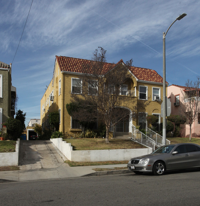 1641-1643 Kenmore Ave in Los Angeles, CA - Building Photo - Building Photo