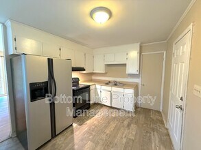 3432 Sargeant Dr in Charlotte, NC - Building Photo - Building Photo