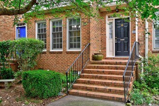 809 Colonial Ave in Norfolk, VA - Building Photo - Building Photo