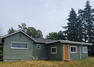 2418 Texas St in Bellingham, WA - Building Photo - Building Photo