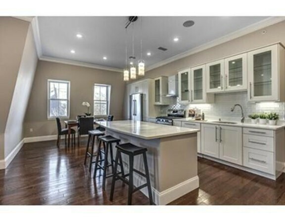 22 Hamlet St, Unit 4