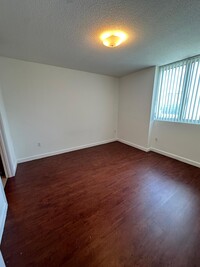 428 SW 2nd St, Unit 1601 in Miami, FL - Building Photo - Building Photo