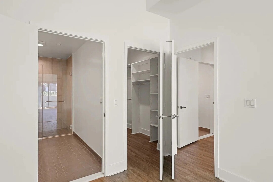 5308 Sepulveda Blvd, Unit 217 in Los Angeles, CA - Foto de edificio