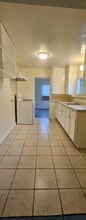 300 Linda Vista Dr in Bakersfield, CA - Building Photo - Building Photo