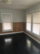 208 Clemson St in Laurens, SC - Building Photo - Building Photo