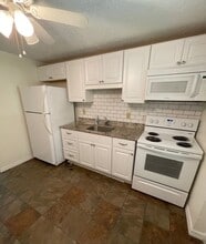 12337 Buffing Rd, Unit B in Port Charlotte, FL - Building Photo - Building Photo