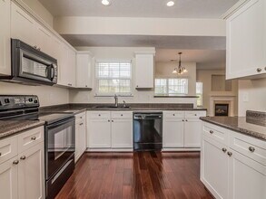 1428 Bern Dr in Spring Hill, TN - Building Photo - Building Photo
