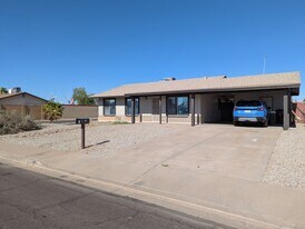 563 N Santa Anna in Mesa, AZ - Building Photo