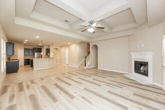 2414 Garden Falls Dr in Conroe, TX - Building Photo - Building Photo