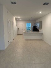 3184 Skyline Loop in Kissimmee, FL - Building Photo - Building Photo