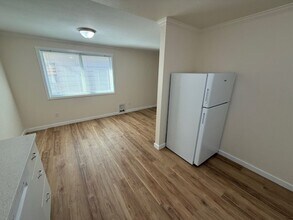 3325 Rockefeller Ave in Everett, WA - Building Photo - Building Photo