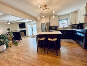 6721 Belford Dr in Dallas, TX - Building Photo - Building Photo