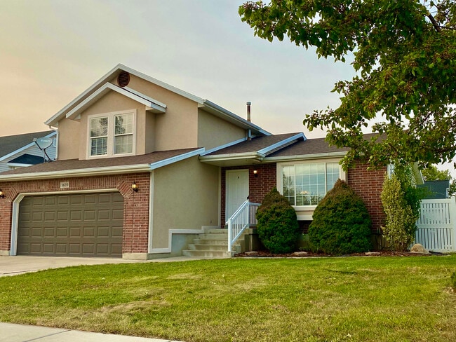 property at 1620 W 1500 S