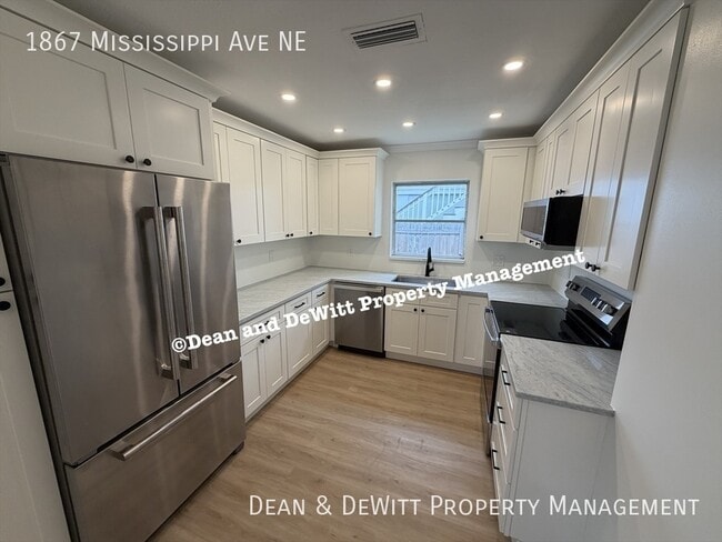 1867 Mississippi Ave NE in St. Petersburg, FL - Building Photo - Building Photo