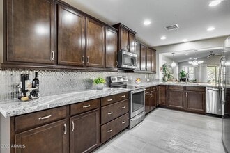 3033 S 185th Dr in Goodyear, AZ - Building Photo - Building Photo