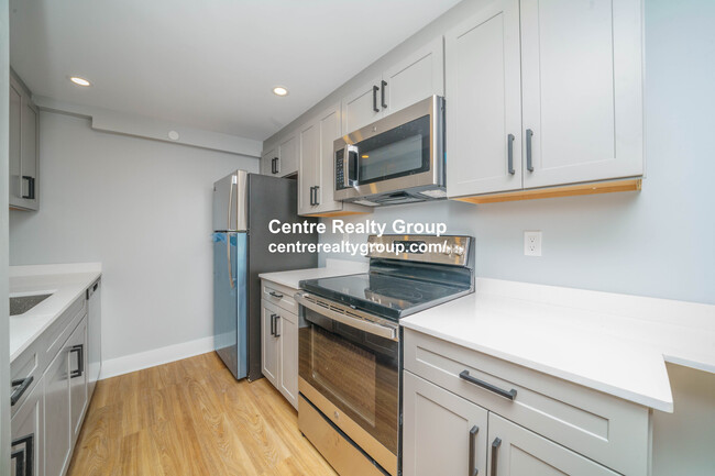 140 Sherman St, Unit 7R