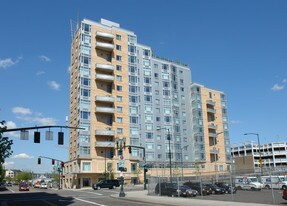 Station Place Tower in Portland, OR - Building Photo