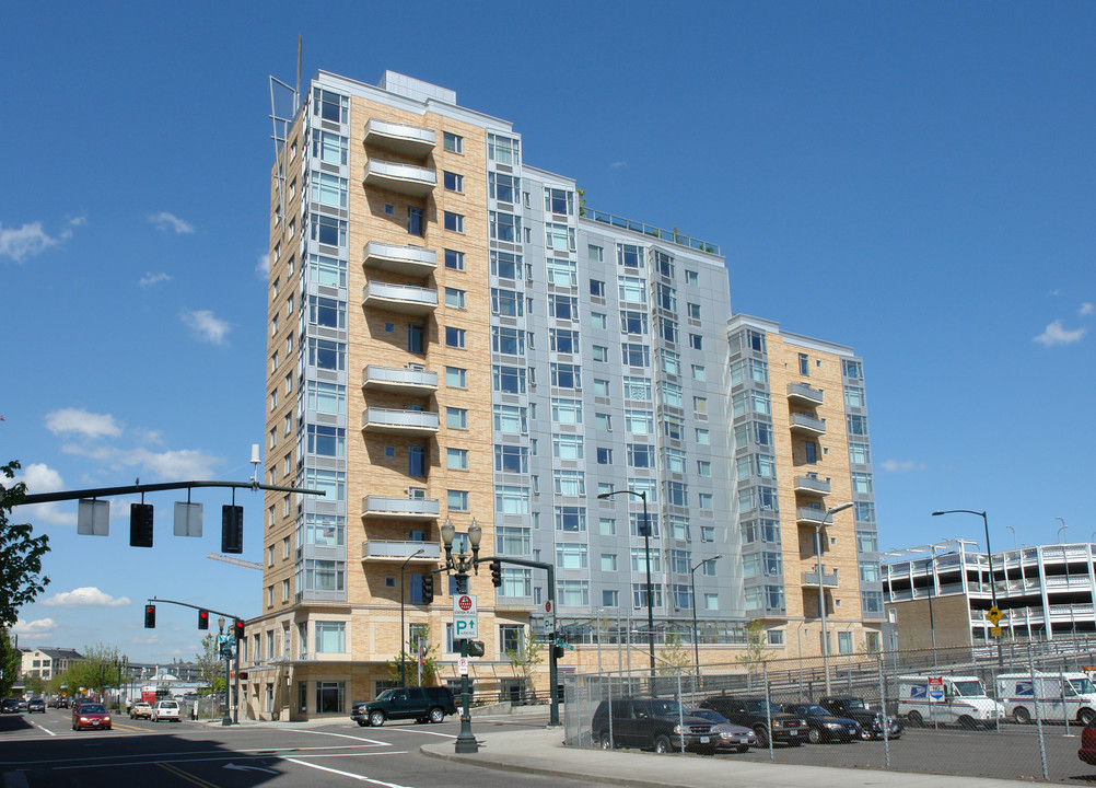 Station Place Tower in Portland, OR - Foto de edificio