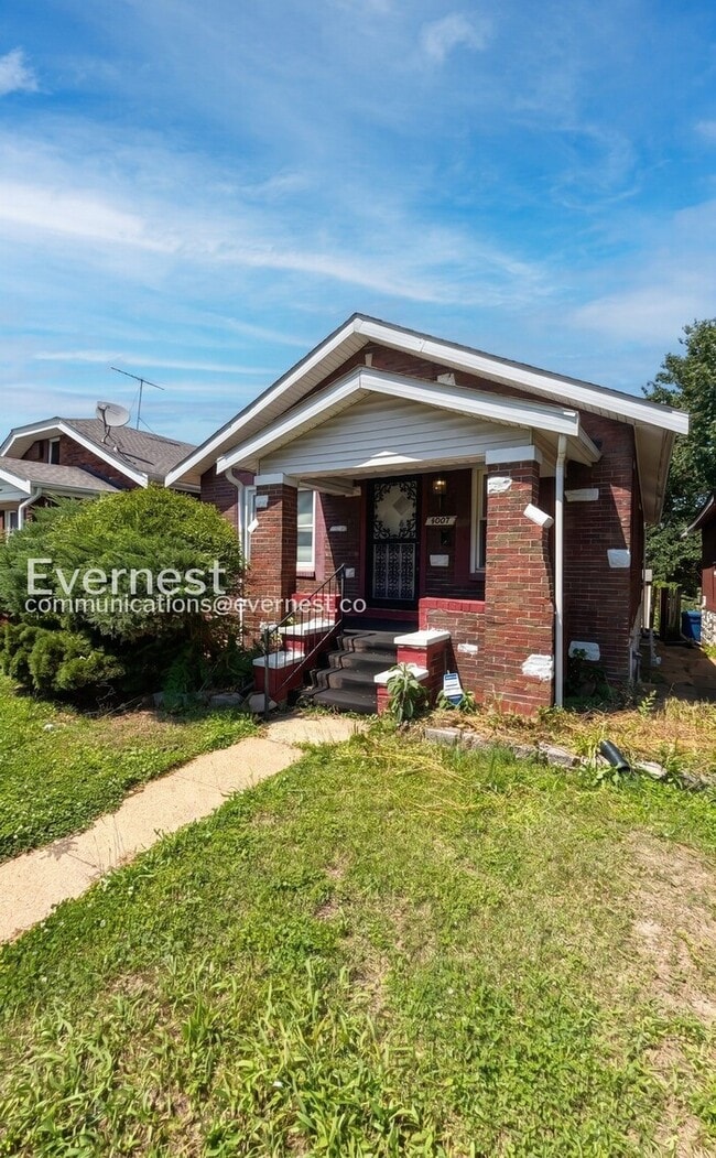 property at 4847 Calvin Ave