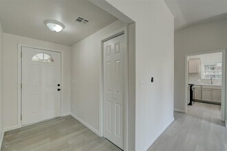 11601 Matthews Ave in Oklahoma City, OK - Building Photo - Building Photo