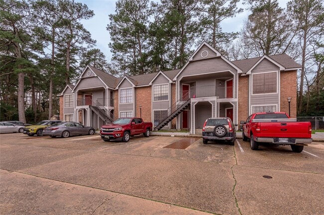 2402 Sycamore Ave in Huntsville, TX - Building Photo - Building Photo