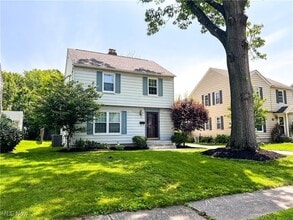 2473 17th St in Cuyahoga Falls, OH - Building Photo - Building Photo