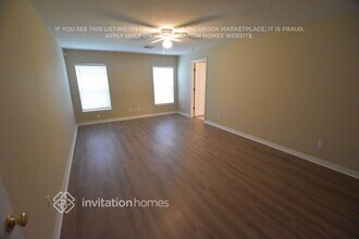 7957 Rex Hill Trail, Unit 505 in Orlando, FL - Foto de edificio - Building Photo