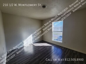 210 W Montgomery St in Brazil, IN - Building Photo - Building Photo