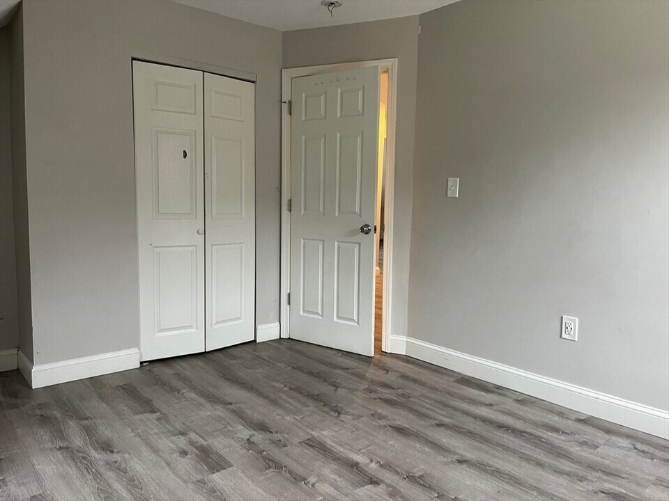 7 Balcomb St, Unit 2 in Salem, MA - Foto de edificio