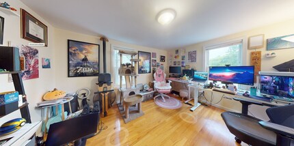5 Clyde St, Unit 1 in Somerville, MA - Building Photo - Building Photo