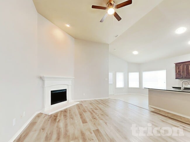 1212 Ashley Dr in Weatherford, TX - Building Photo - Building Photo