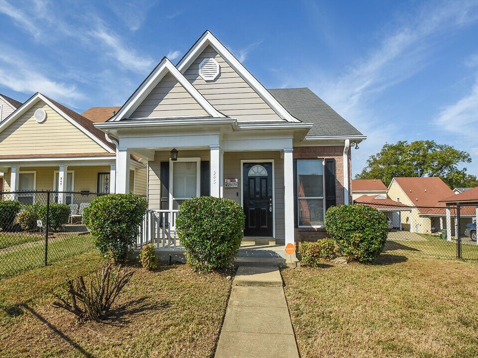 967 Dr Hollis F Price St in Memphis, TN - Building Photo
