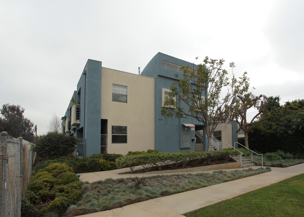 1747 15th St in Santa Monica, CA - Foto de edificio