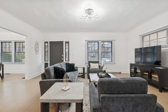 1937 Foster Ave in Toledo, OH - Foto de edificio - Building Photo