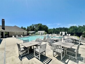 9650 Liberty Hill Dr in Mint Hill, NC - Building Photo - Building Photo