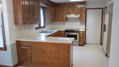 14310 Cove Ridge Terrace in Midlothian, VA - Building Photo - Building Photo