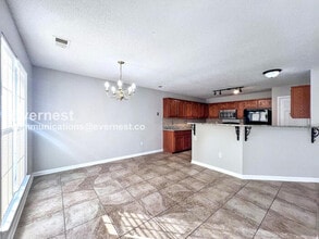 1649 Central Trails Dr in Southaven, MS - Foto de edificio - Building Photo