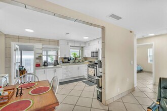 726 N A St in Lake Worth Beach, FL - Building Photo - Building Photo