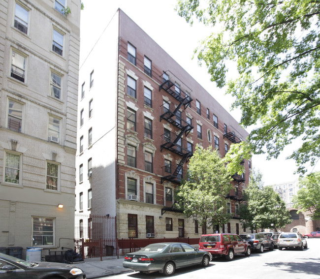 94-96 Bradhurst Ave in New York, NY - Building Photo - Building Photo