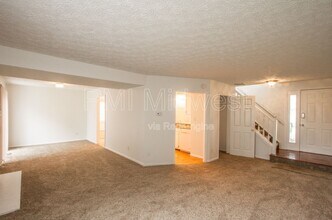 1838 Keystone Lakes Dr in Indianapolis, IN - Building Photo - Building Photo